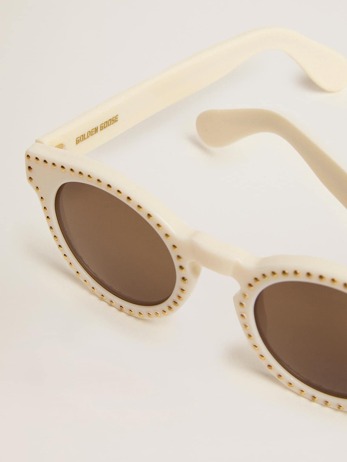 Sunglasses Panthos model with white frame and gold studs - Golden Goose Women|Men