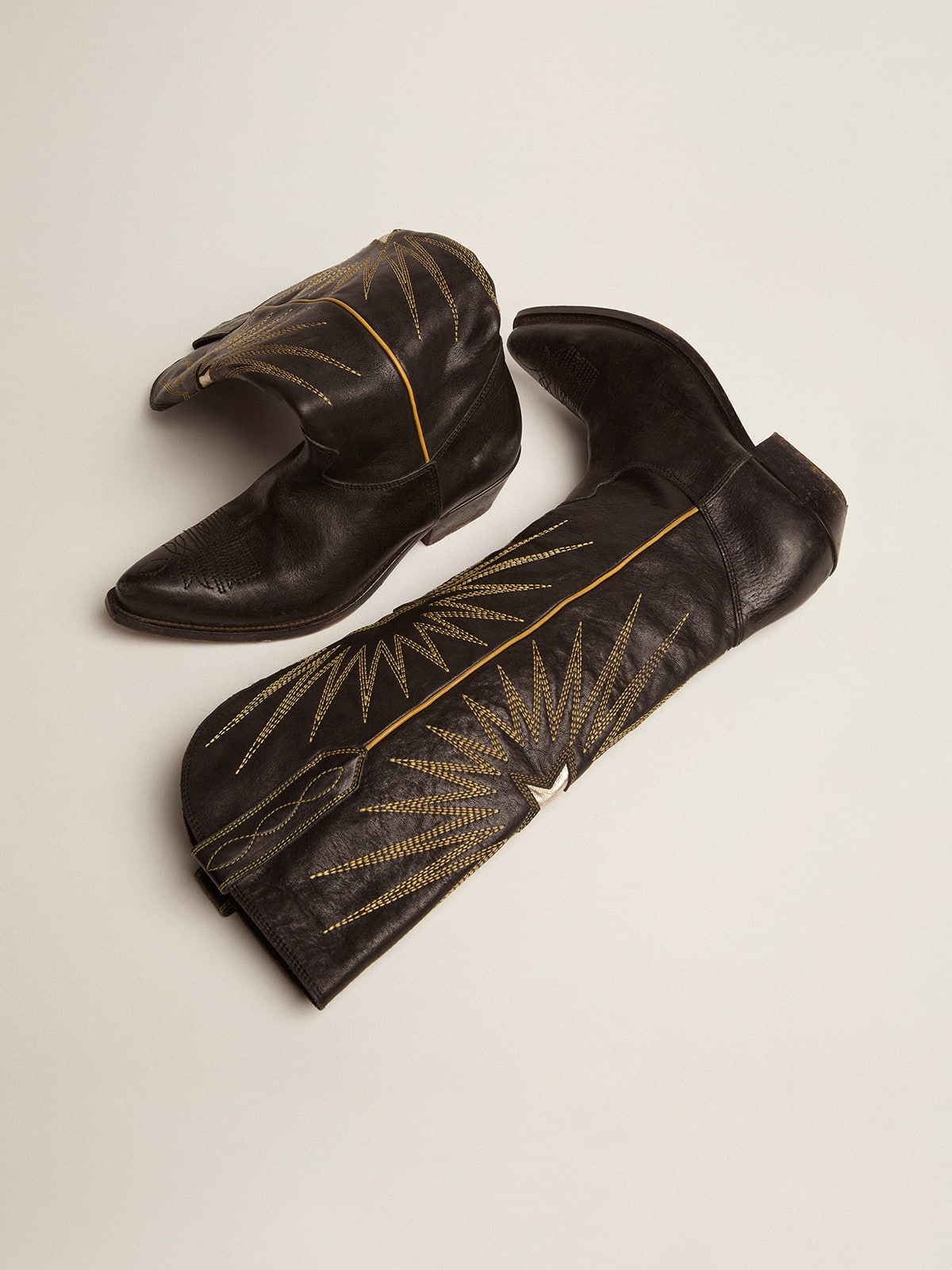 Wish Star boots in black leather with platinum laminated leather inlay star - Golden Goose Women
