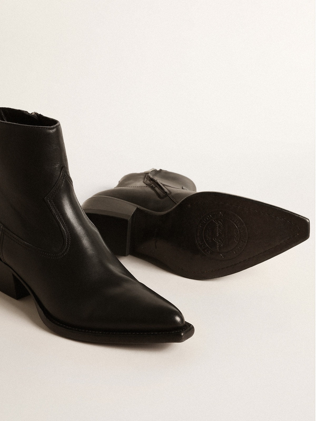 Women’s Debbie boots in black leather - Golden Goose Women
