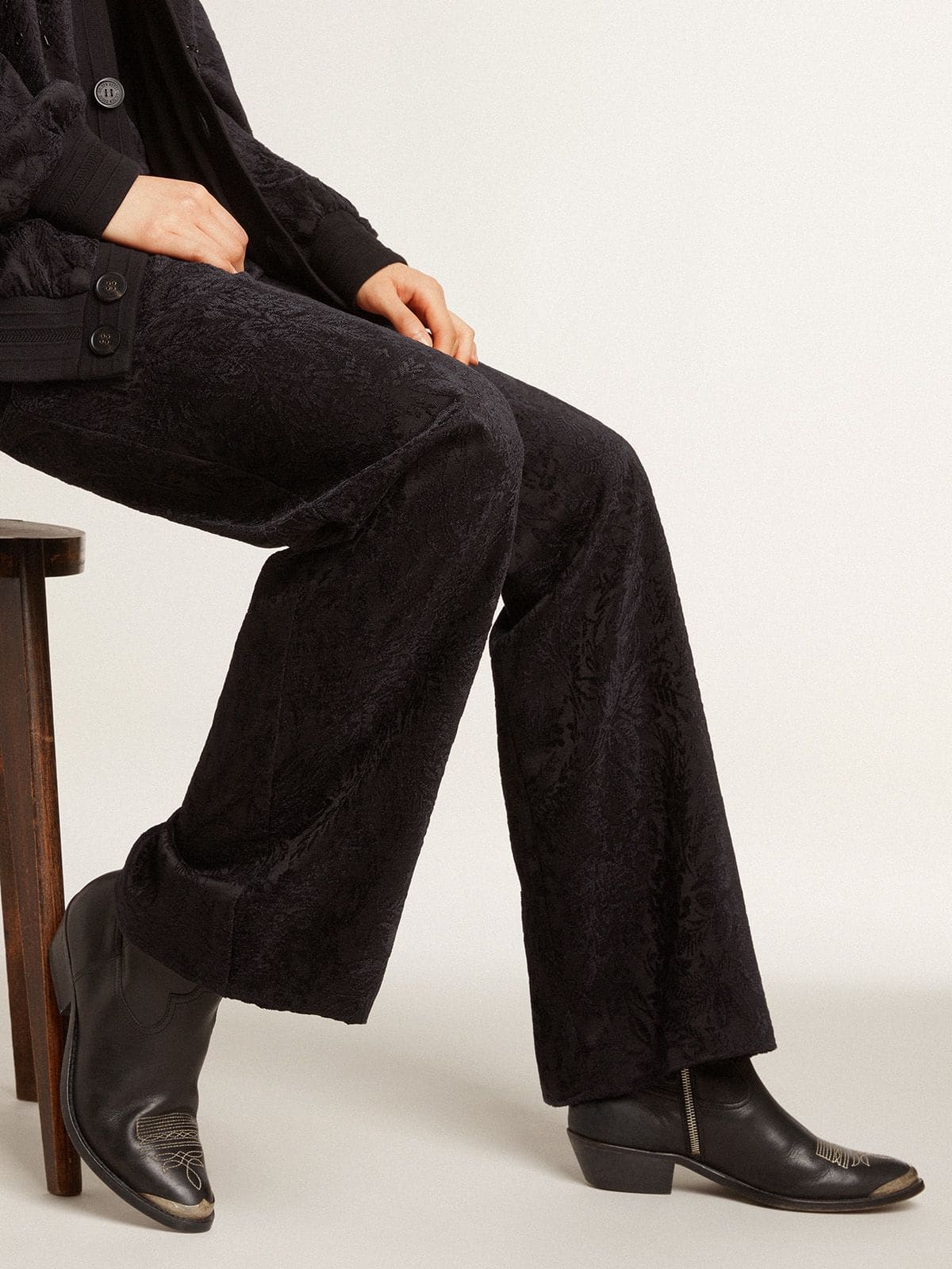 Young ankle boots in black leather with sand-colored embroidery - Golden Goose Women