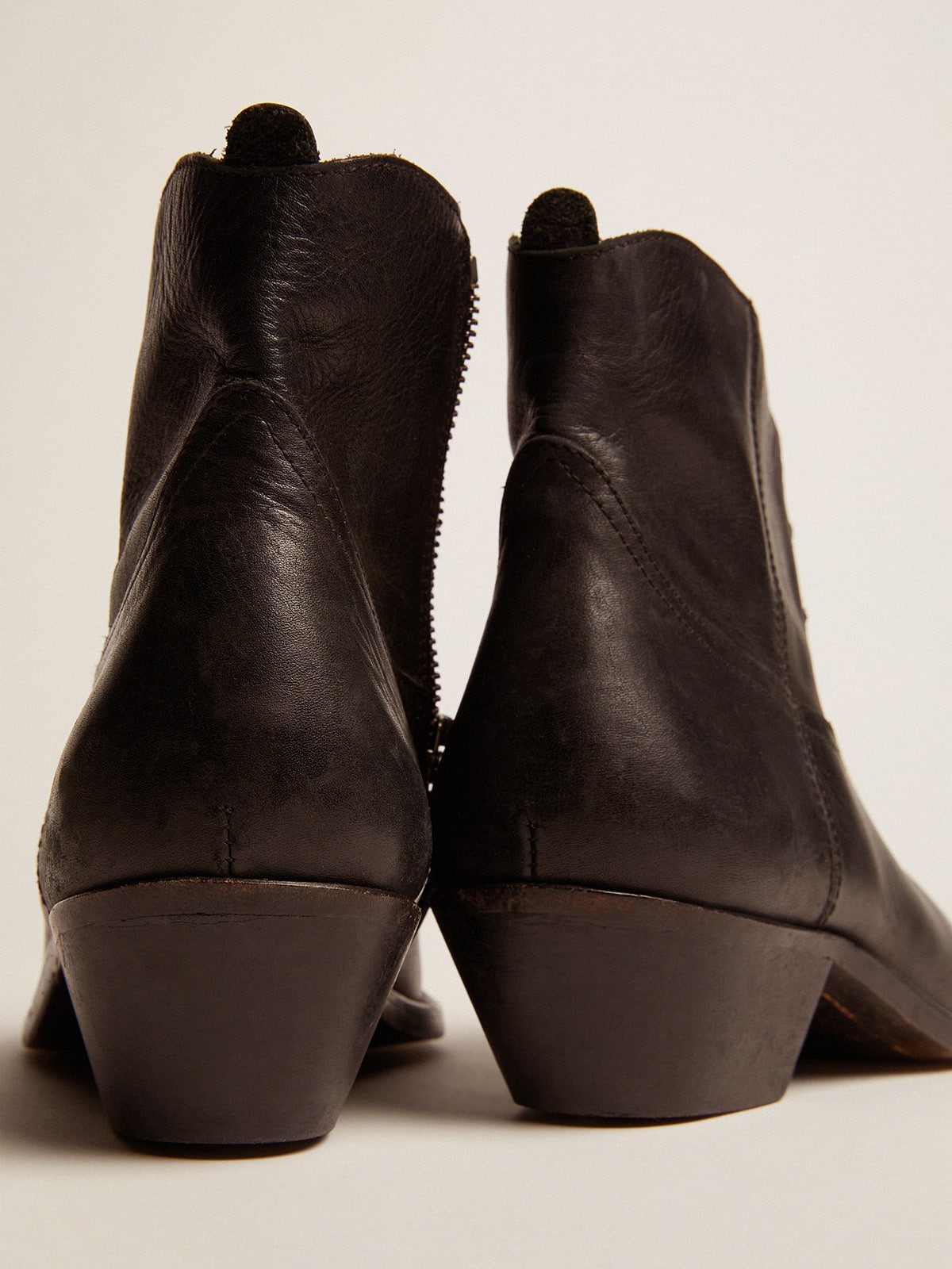 Young ankle boots in black leather with sand-colored embroidery - Golden Goose Women