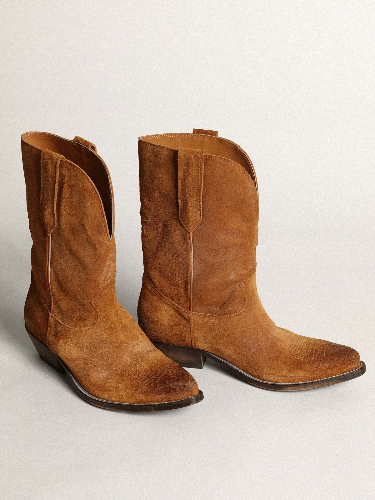 Women's low boots in tobacco-colored suede with inlay star - Golden Goose Women