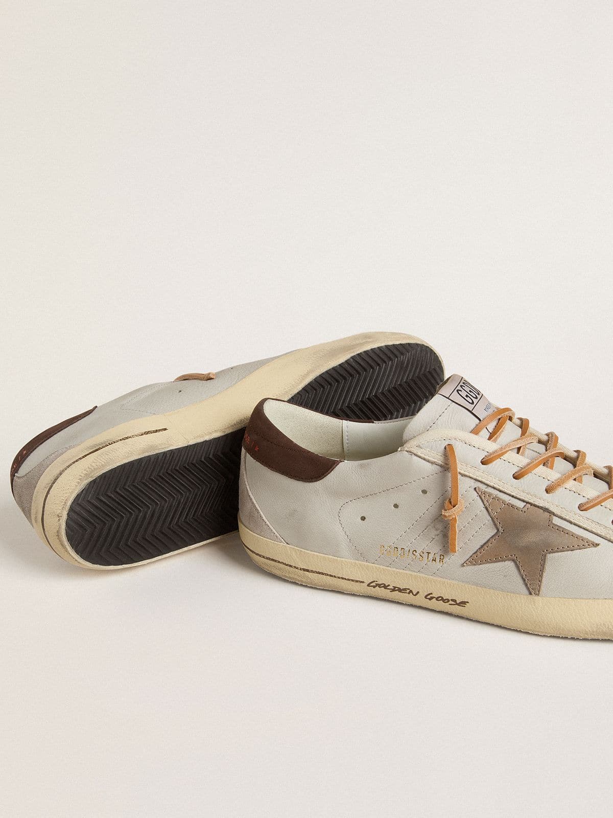 Men's Super-Star with tobacco-colored croc-print leather star and black leather heel tab - Golden Goose Men