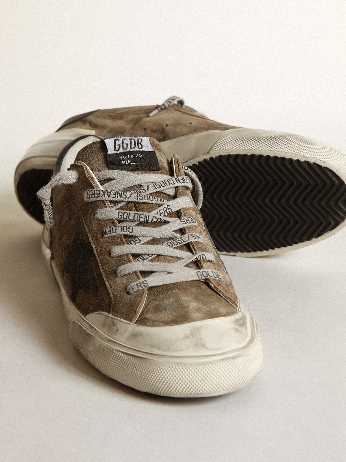 Super-Star  in military-green suede with screen-printed star - Golden Goose Men