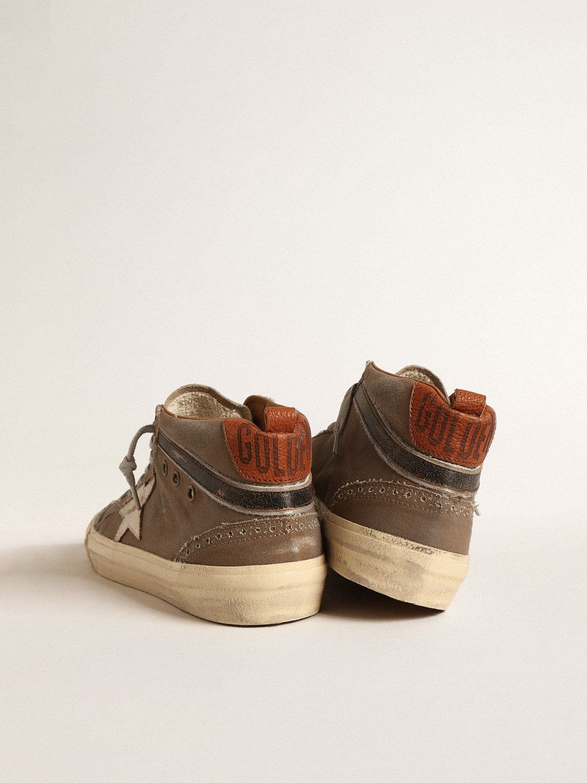 Mid Star in green canvas with leather star and black flash - Golden Goose Men
