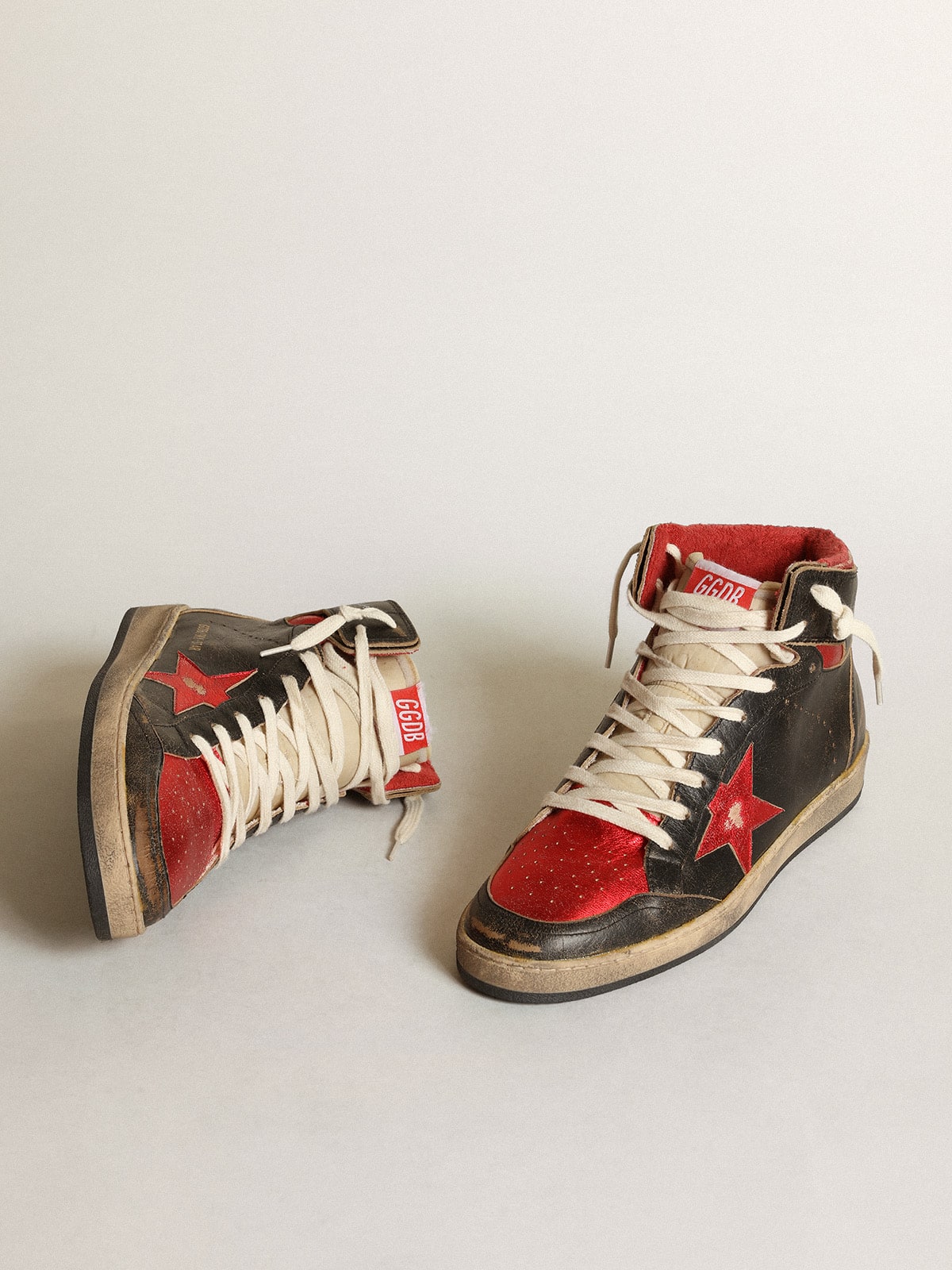 Men's Sky-Star in glossy black leather with red star - Golden Goose Men