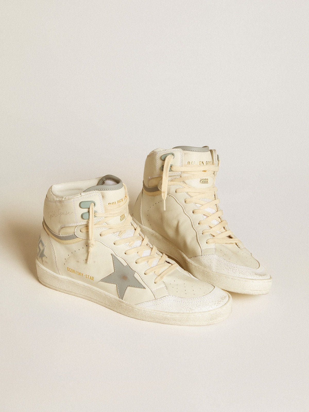 Men's Sky-Star in leather with light blue leather star and white heel tab - Golden Goose Men