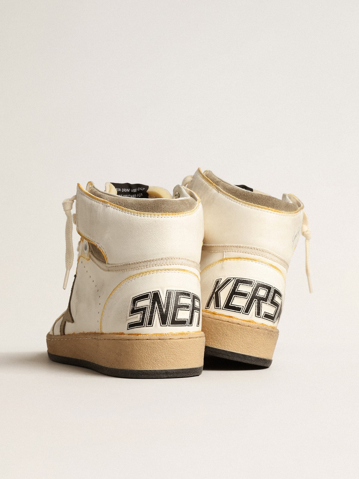 Men’s Sky-Star in white nappa leather with dove-gray suede star - Golden Goose Men