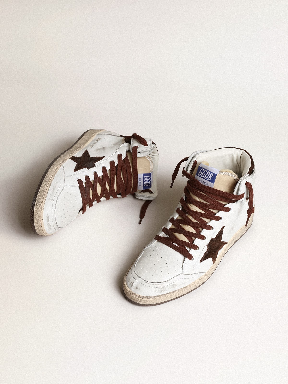 Men’s Sky-Star in white nappa leather with a chocolate suede star - Golden Goose Men