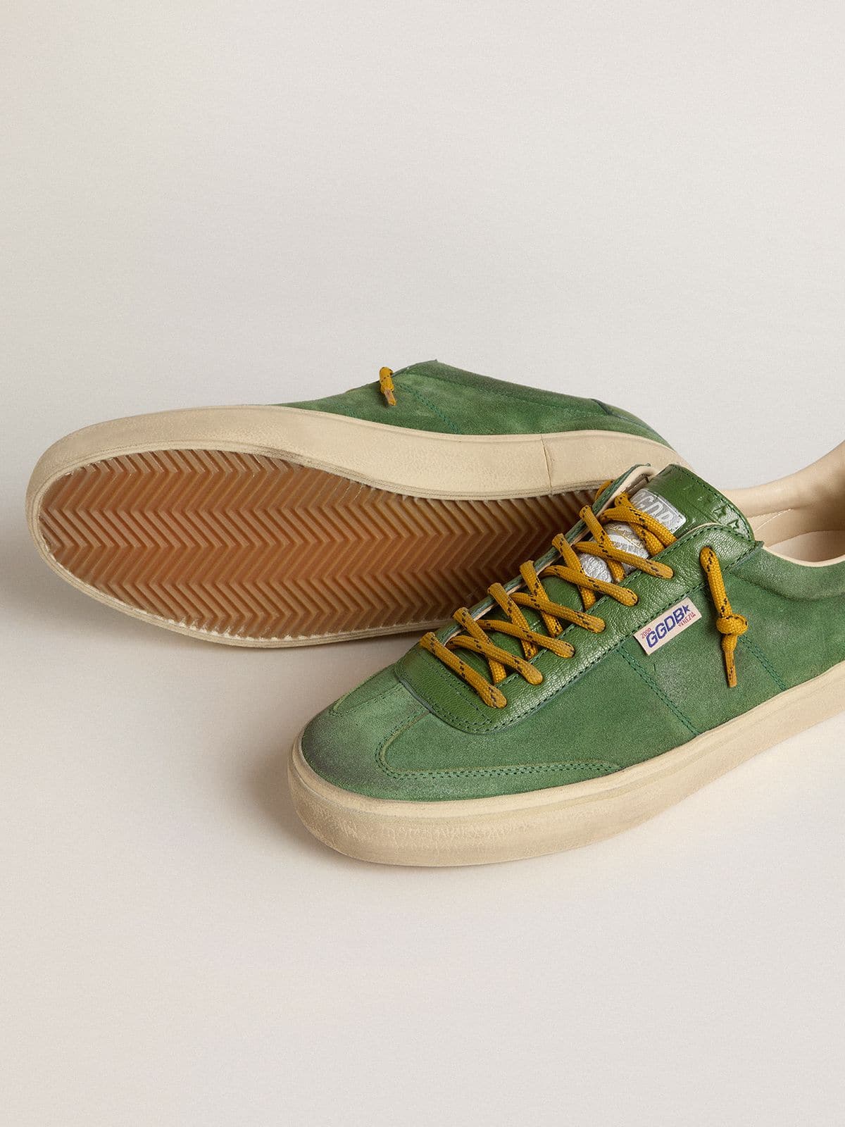 Men's Soul Star in green suede with green leather heel tab - Golden Goose Men