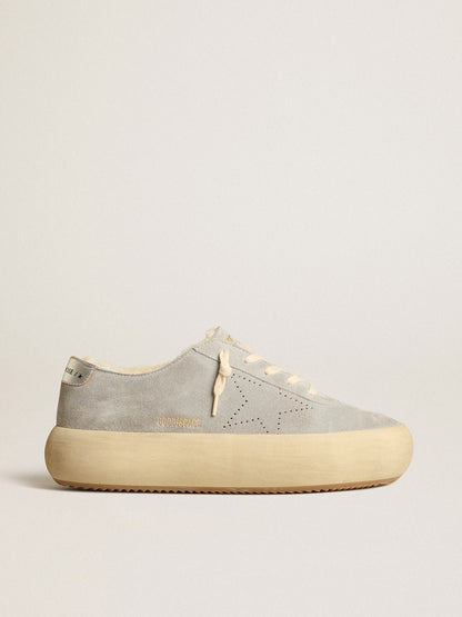 Men’s Space-Star shoes in ice-gray suede with shearling lining - Golden Goose Men
