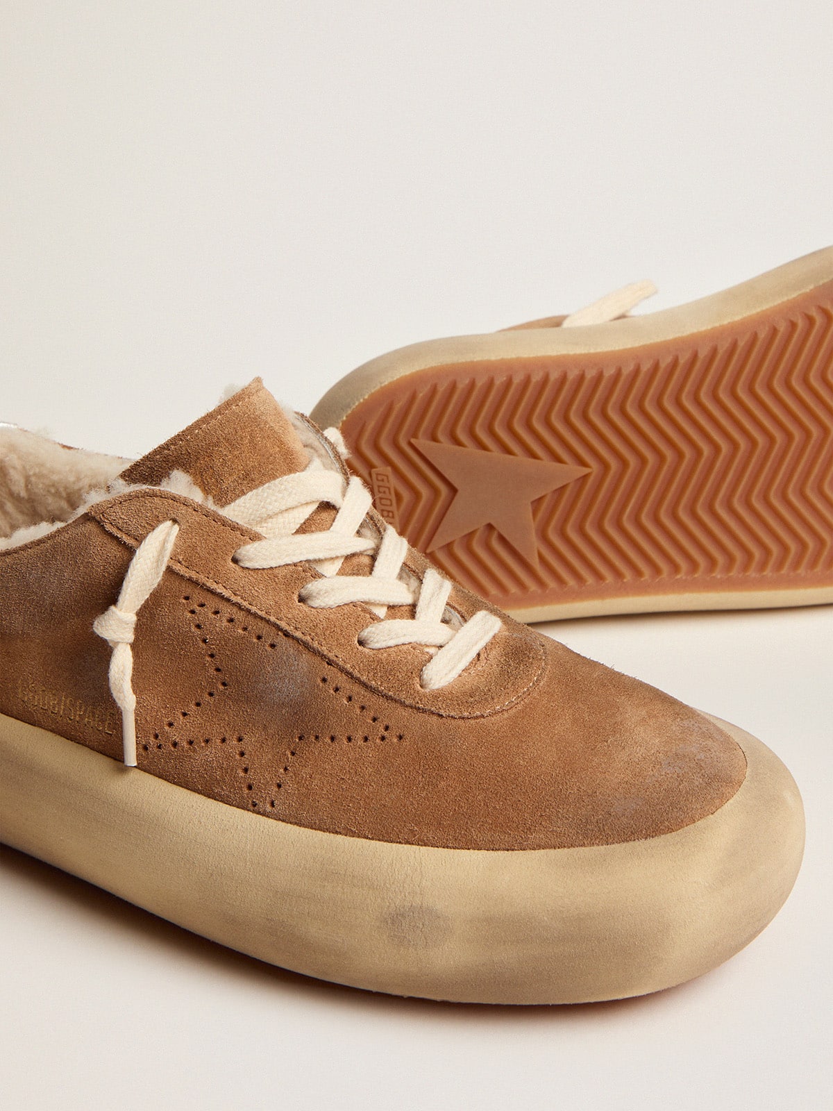 Men's Space-Star in tobacco-colored suede and shearling lining - Golden Goose Men