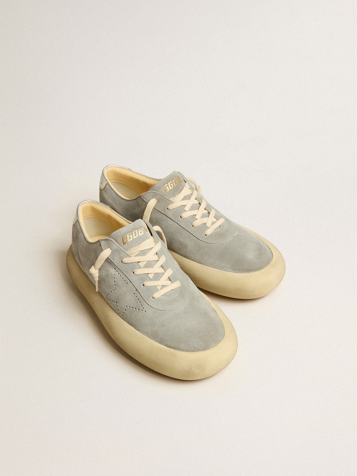 Men's Space-Star shoes in ice-gray suede with perforated star - Golden Goose Men