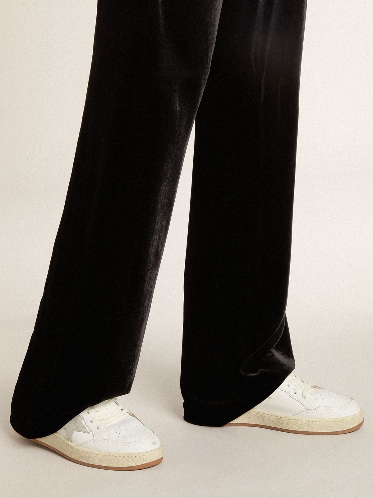 Ball Star with ice-gray suede star and glossy black leather heel tab - Golden Goose Men