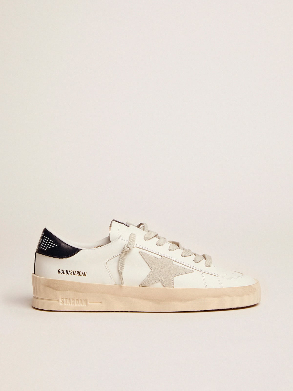 Men's Stardan with star in ice-gray suede and blu-navy heel tab - Golden Goose Men