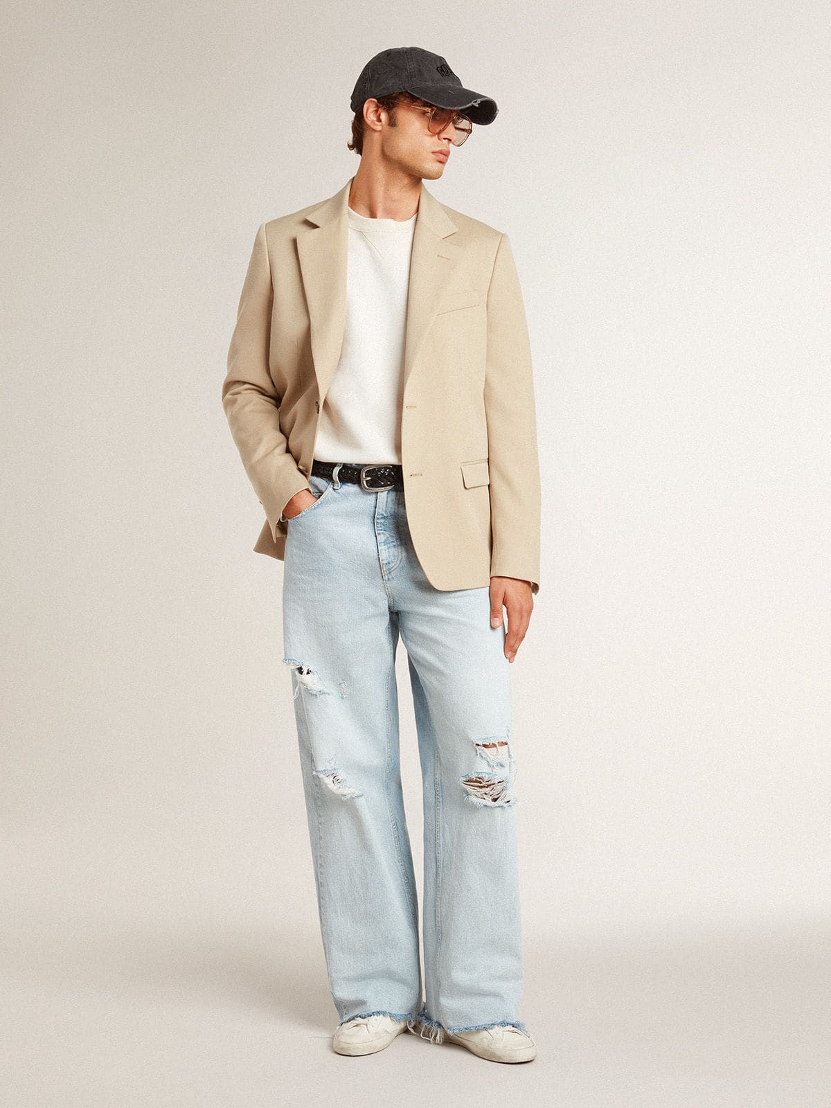 Stardan in leather with all-over lettering and ice-gray suede star - Golden Goose Men