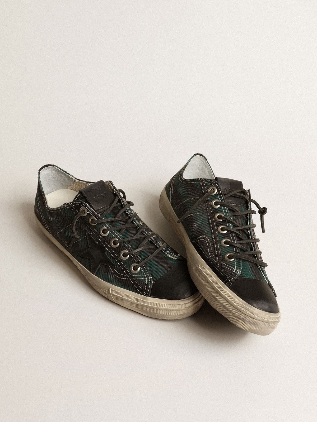 Men's V-Star in black and green striped canvas with black leather star and toe - Golden Goose Men