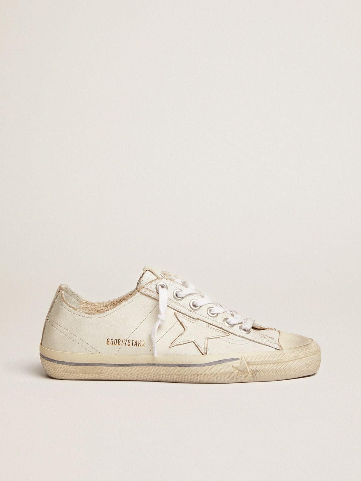 Men's V-Star in white leather with white star and light blue stripe on the foxing - Golden Goose Men