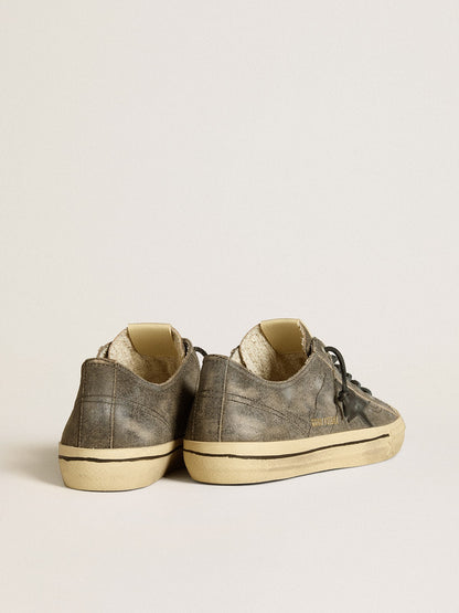 Men’s V-Star in black suede with black leather star - Golden Goose Men