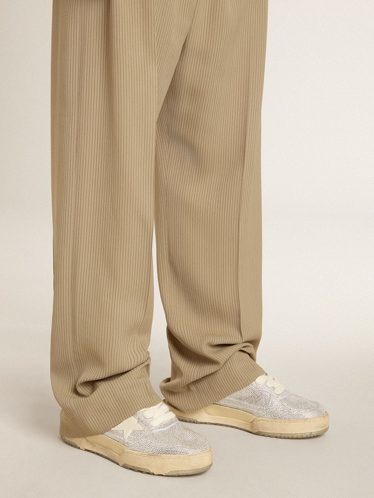 Forty2 in white leather and Swarovski crystals with white TPU star - Golden Goose Men