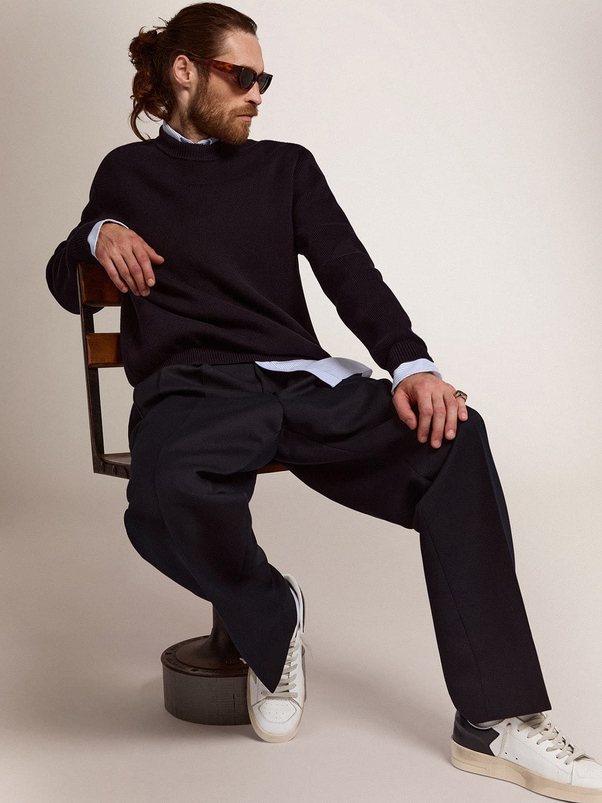 Men's round-neck sweater in dark blue cotton with logo - Golden Goose Men
