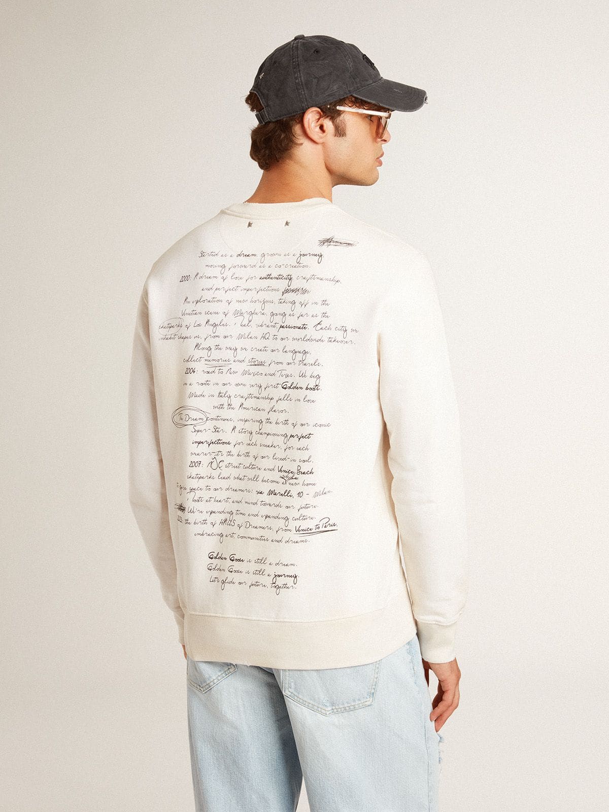 Men's sweatshirt in worn white with print - Golden Goose Men