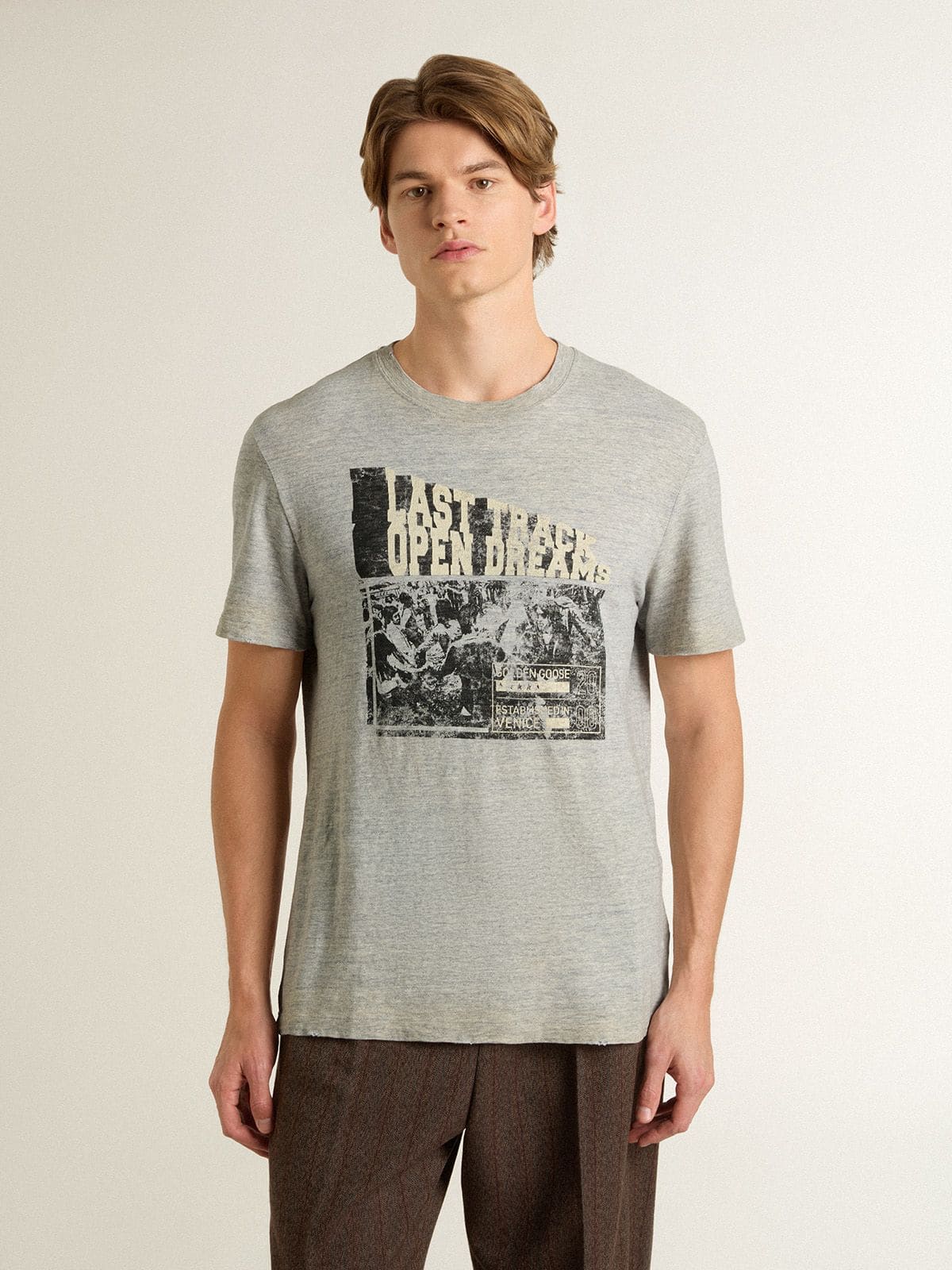 Men's vintage-effect gray T-shirt with print on the front - Golden Goose Men