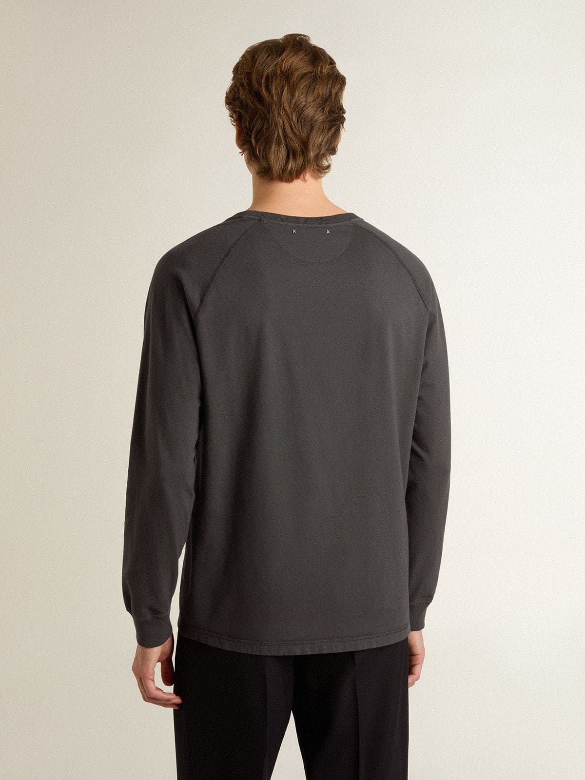 Men's T-shirt in anthracite-colored cotton with print on the chest - Golden Goose Men