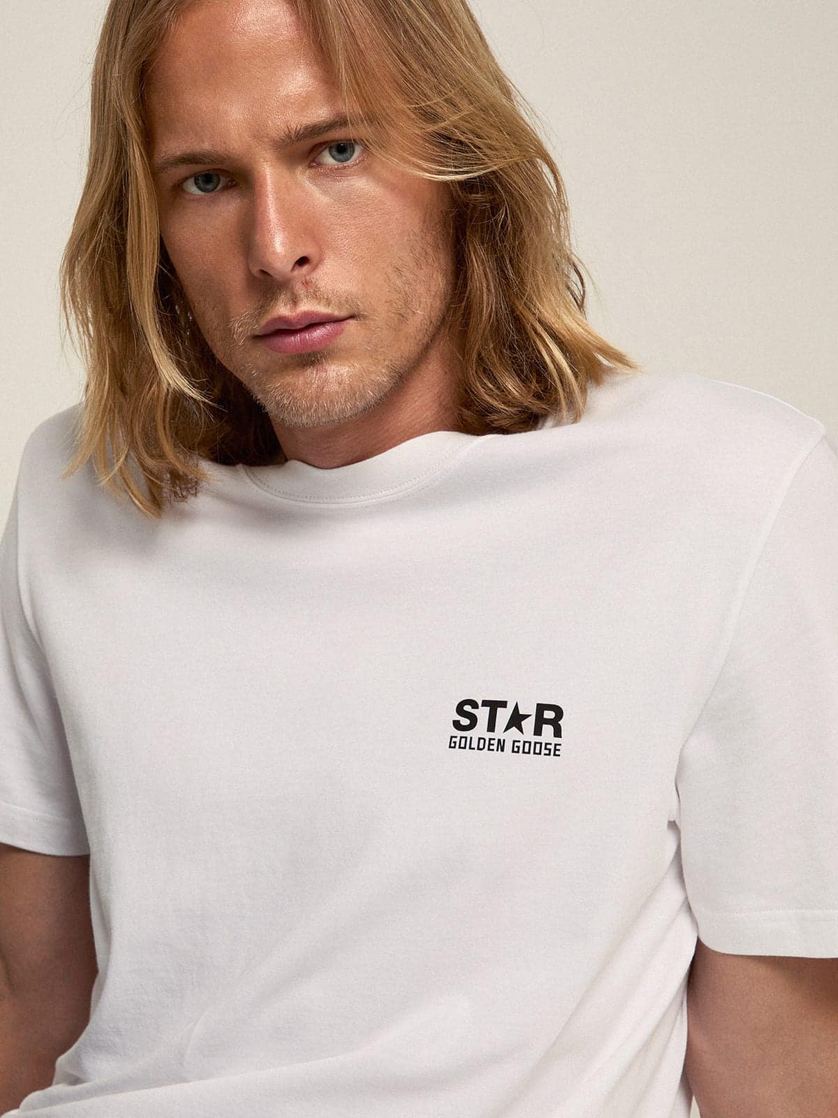 White Star Collection T-shirt with contrasting black logo and star - Golden Goose Men