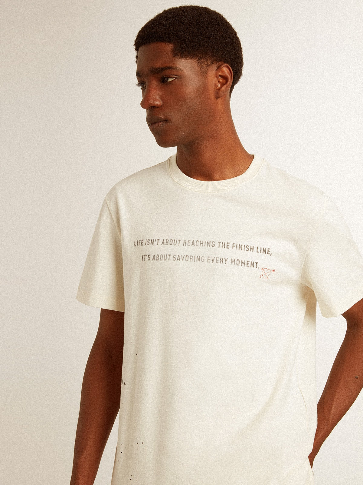 Men's T-shirt in aged white cotton with print and embroidery - Golden Goose Men