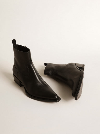 Men’s low Debbie boots in black leather - Golden Goose Men
