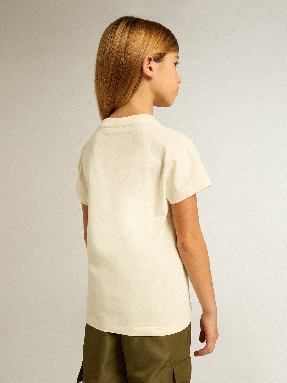 Girls' cotton T-shirt in worn white with red embroidery on the chest - Golden Goose Kids