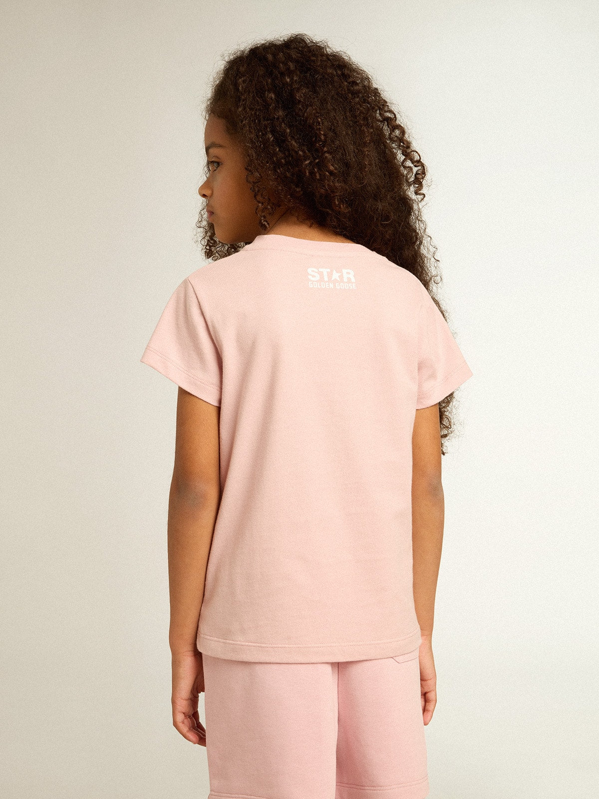 Girls’ pink T-shirt with white logo and maxi star - Golden Goose Kids