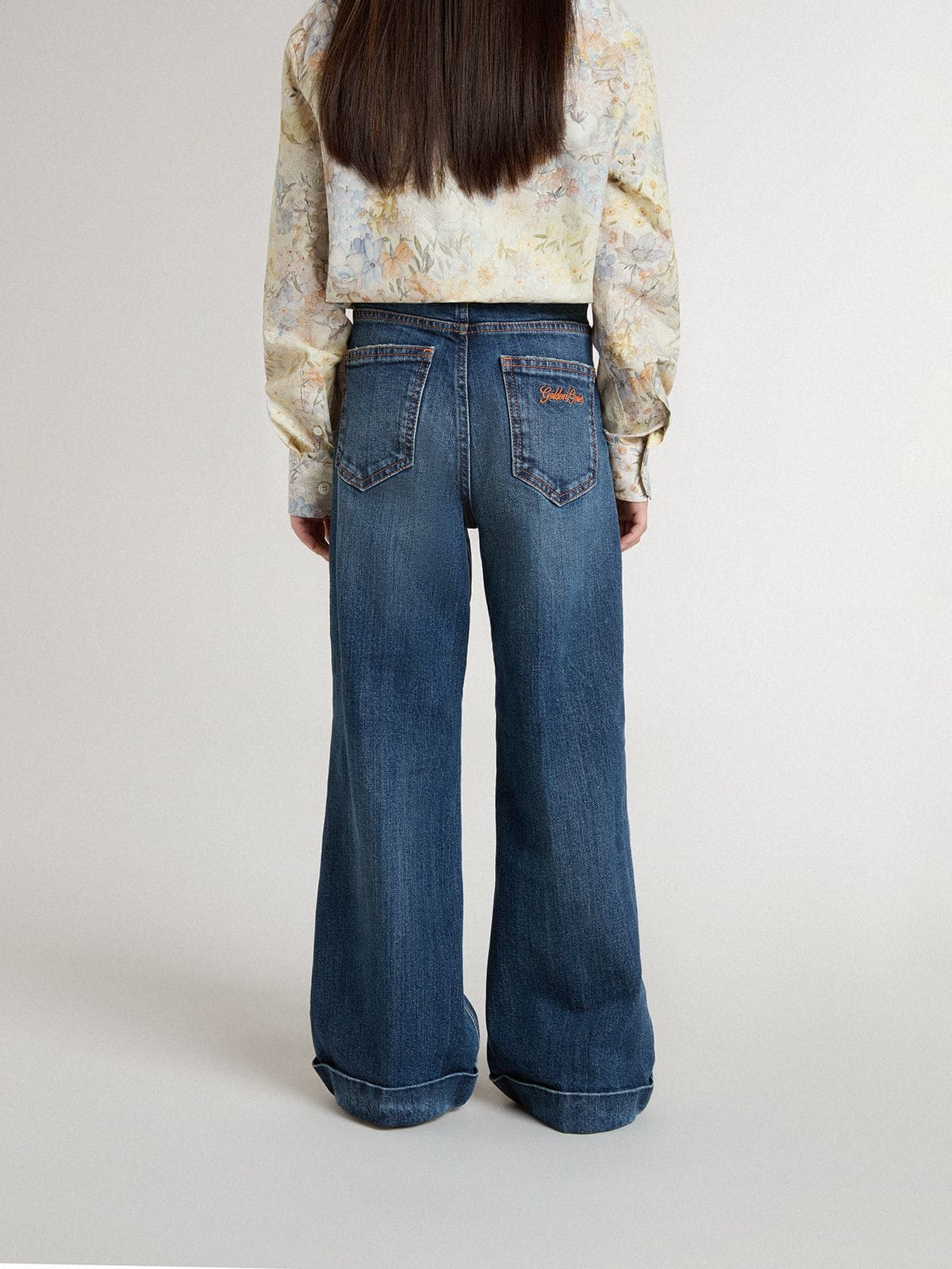 Girls' bootcut jeans with a medium wash and embroidery - Golden Goose Kids