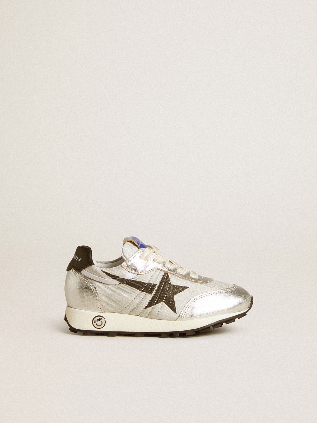 Junior Marathon in silver nylon with black star and leather heel tab - Golden Goose Kids