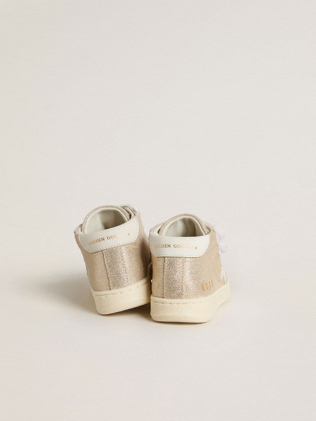 Junior June in sand-colored metallic suede with white leather star and heel tab - Golden Goose Kids
