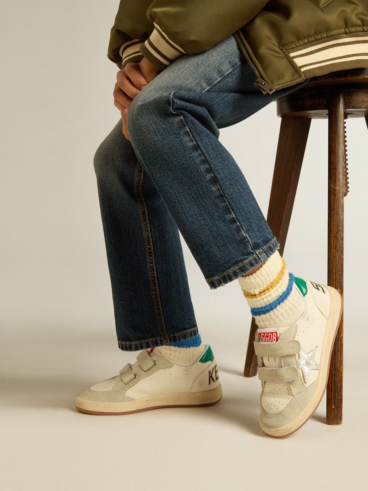 Junior Ball Star with silver star and green suede heel tab - Golden Goose Kids