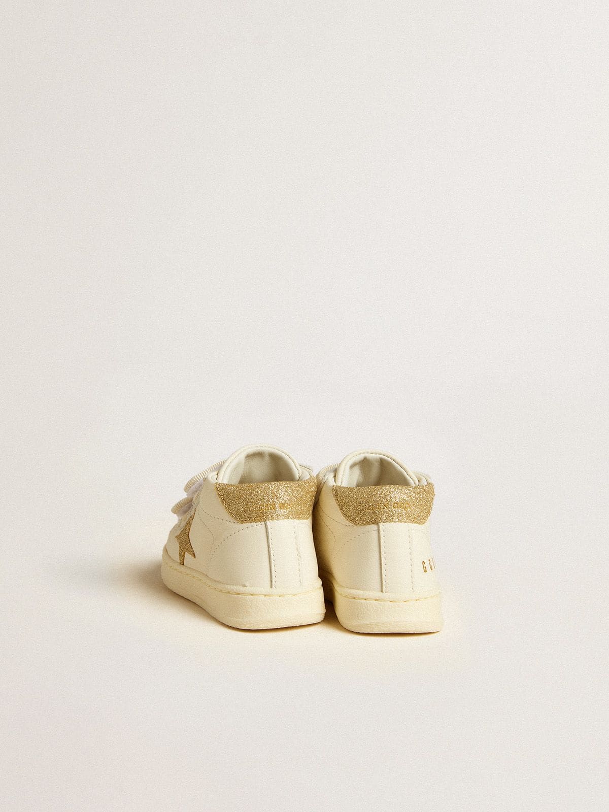 June Junior in white nappa leather with gold glitter star and heel tab - Golden Goose Kids
