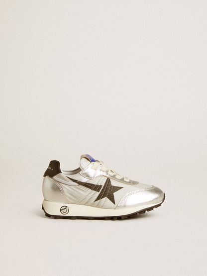 Marathon Young in silver nylon with black star and leather heel tab - Golden Goose Kids