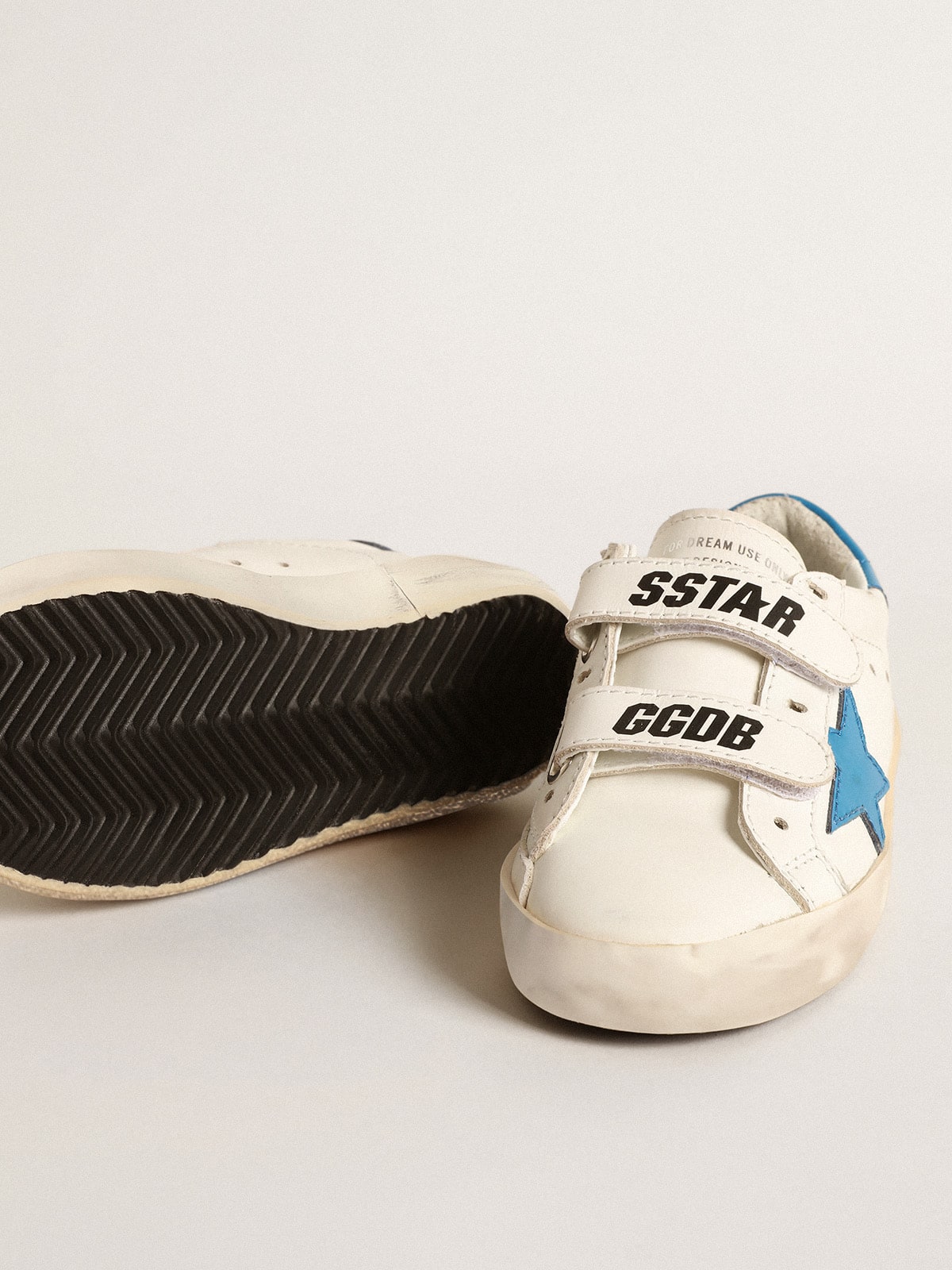 Young Old School in leather with light blue star and heel tab - Golden Goose Kids