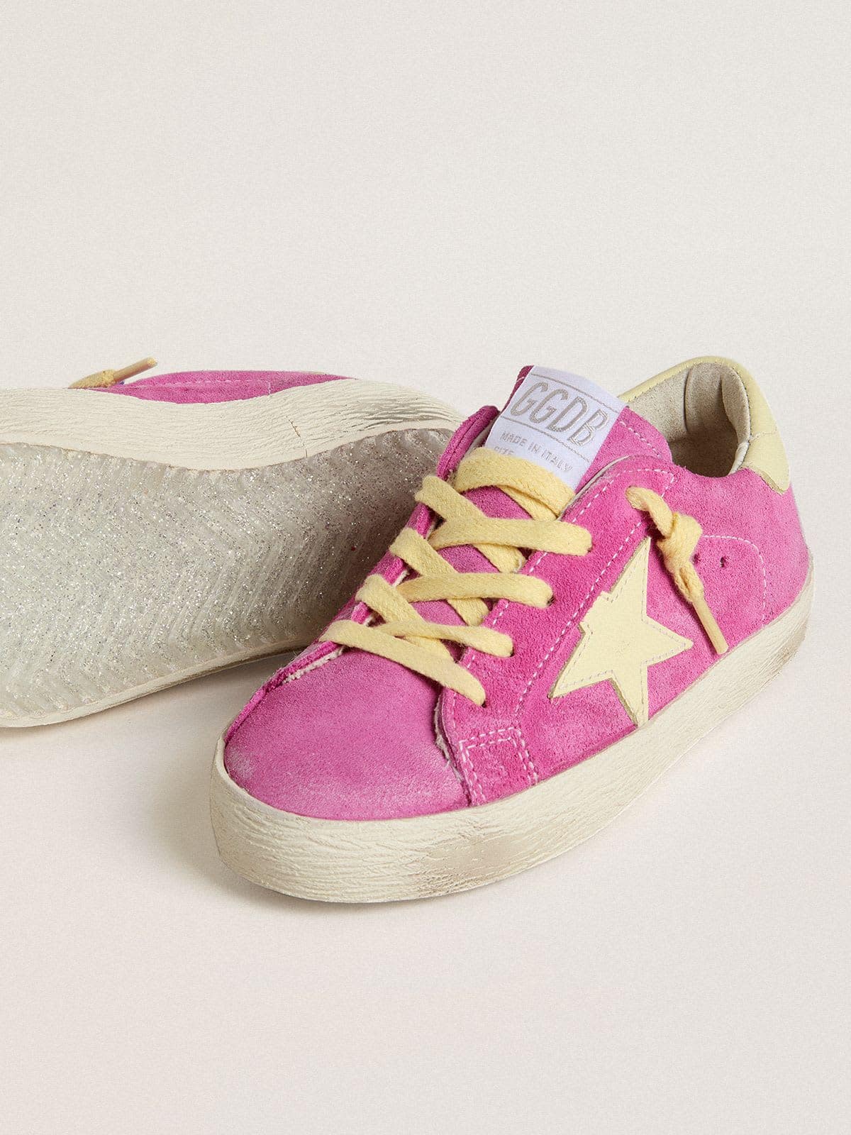 Young Super-Star in pink suede with light yellow star and heel tab - Golden Goose Kids