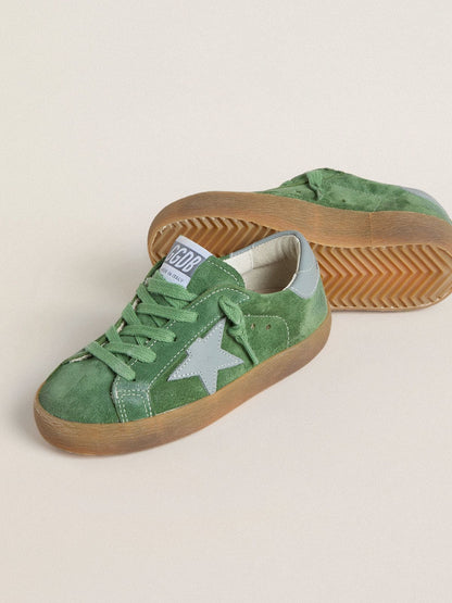 Young Super-Star in green suede with baby blue star and heel tab - Golden Goose Kids