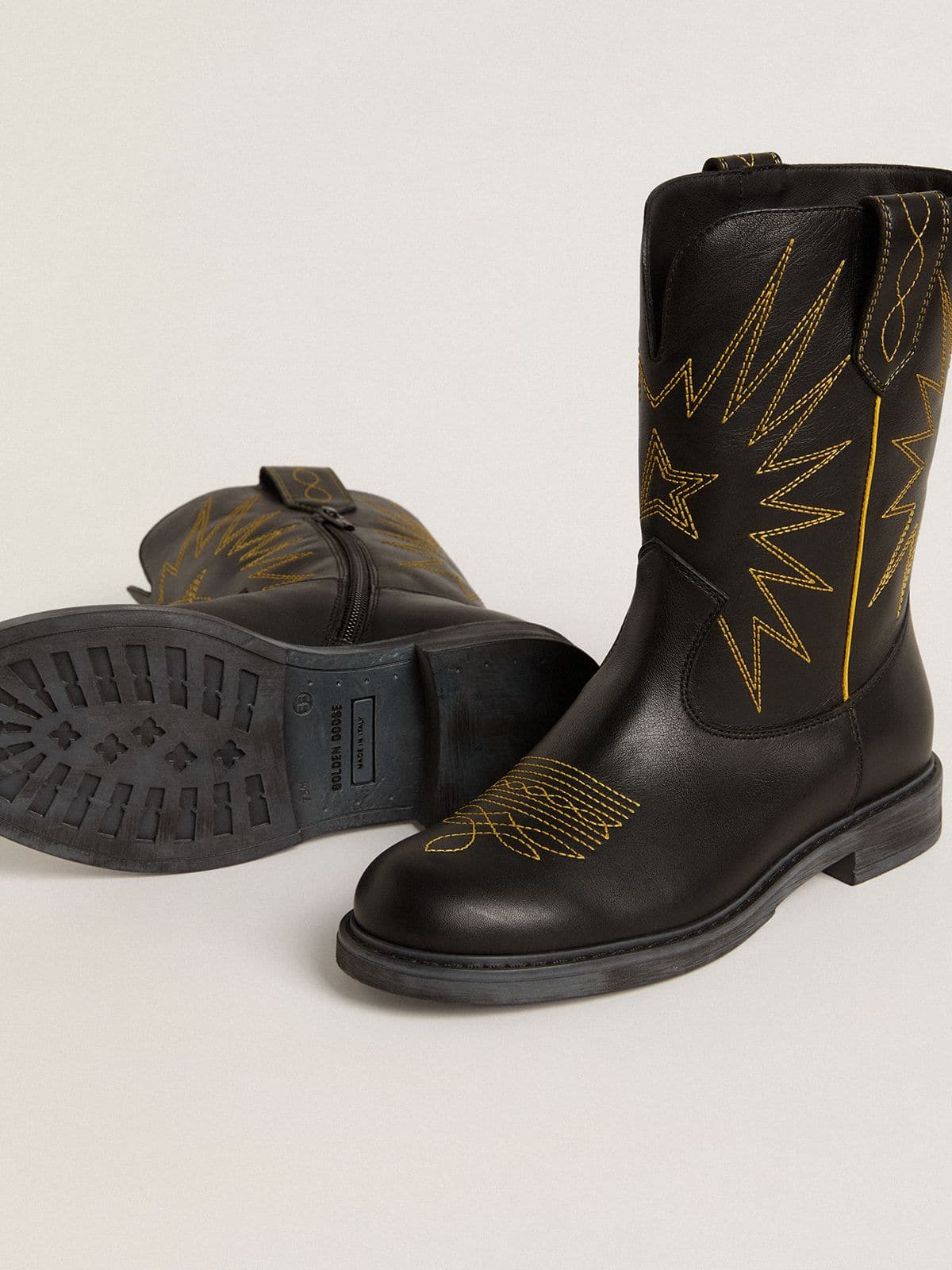 Wish Teen boots in black leather with yellow star embroidery - Golden Goose Kids