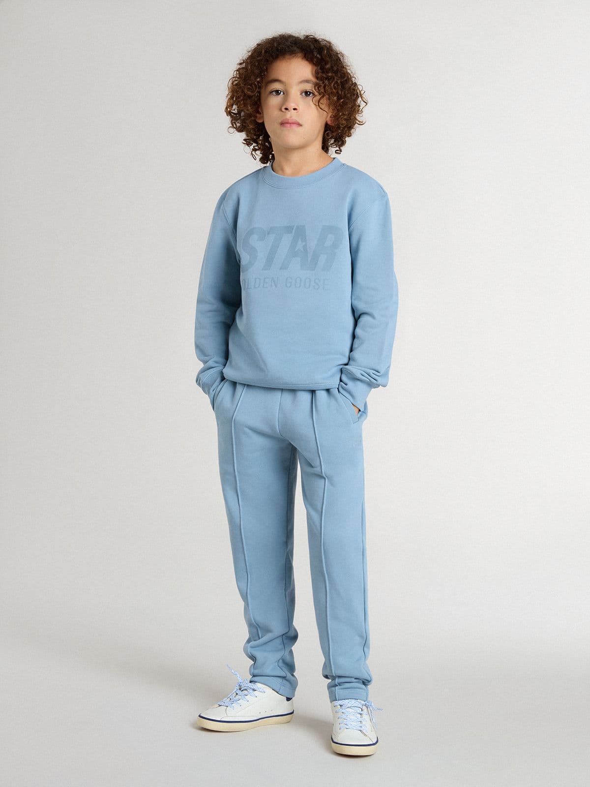 Boys' light blue sweatshirt with lettering on the front - Golden Goose Kids