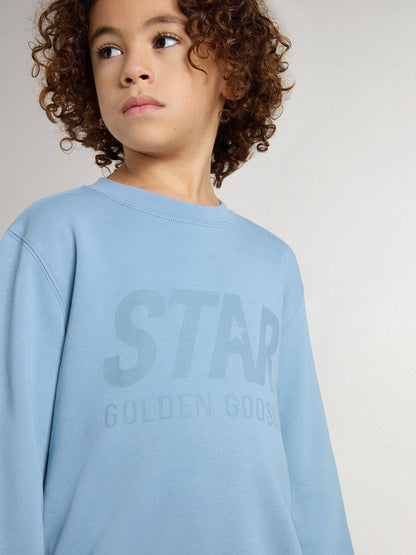 Boys' light blue sweatshirt with lettering on the front - Golden Goose Kids