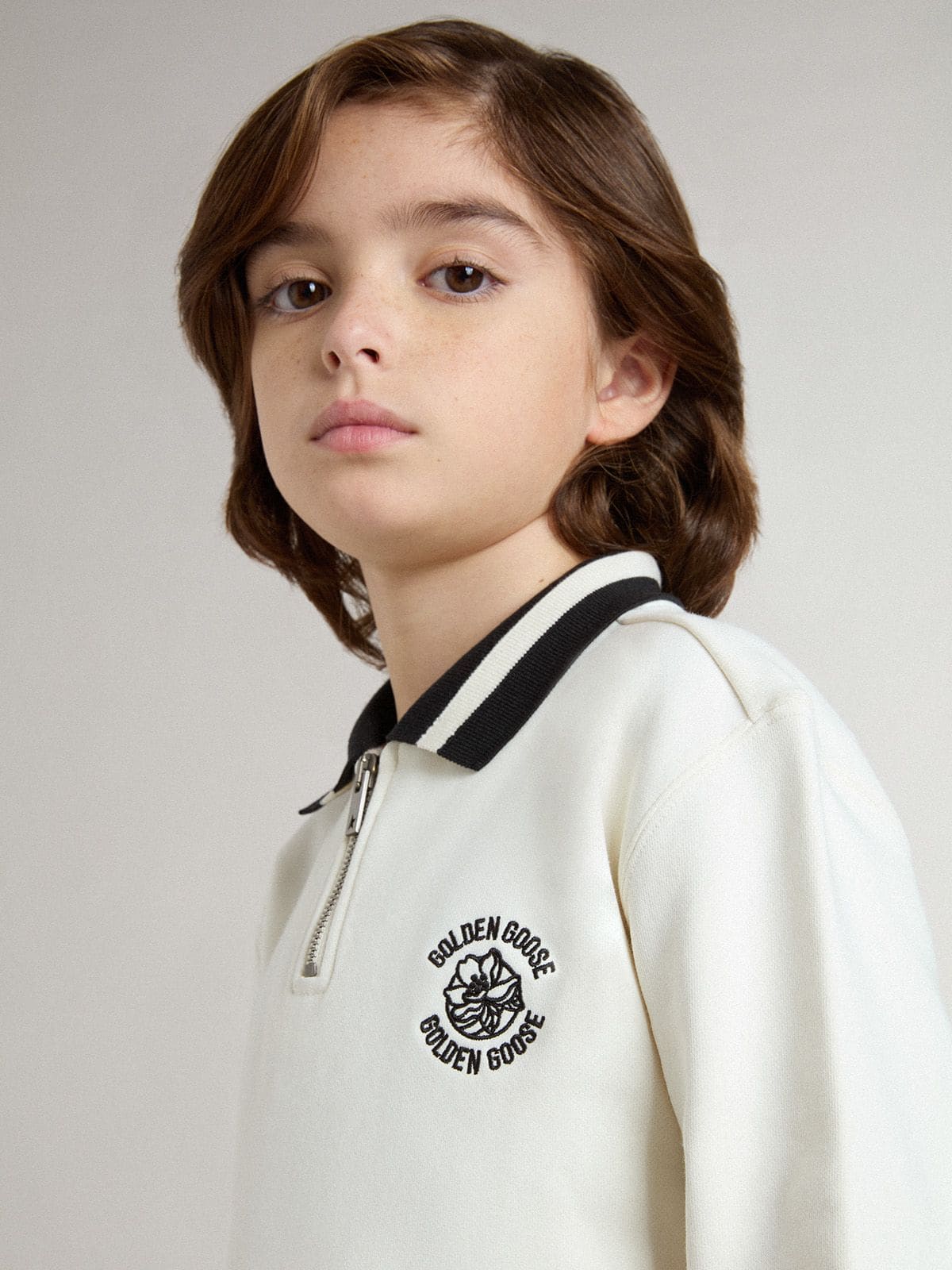 Kids white cotton polo sweatshirt with embroidery on the chest and print on the back - Golden Goose Kids