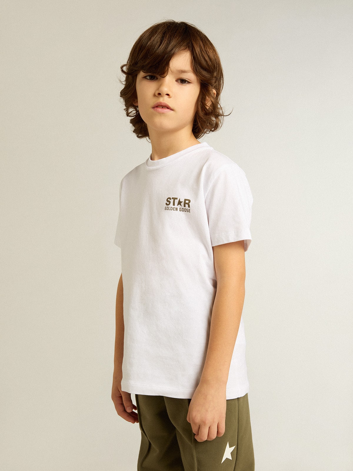 Boys' white T-shirt with contrasting dark green logo and star - Golden Goose Kids