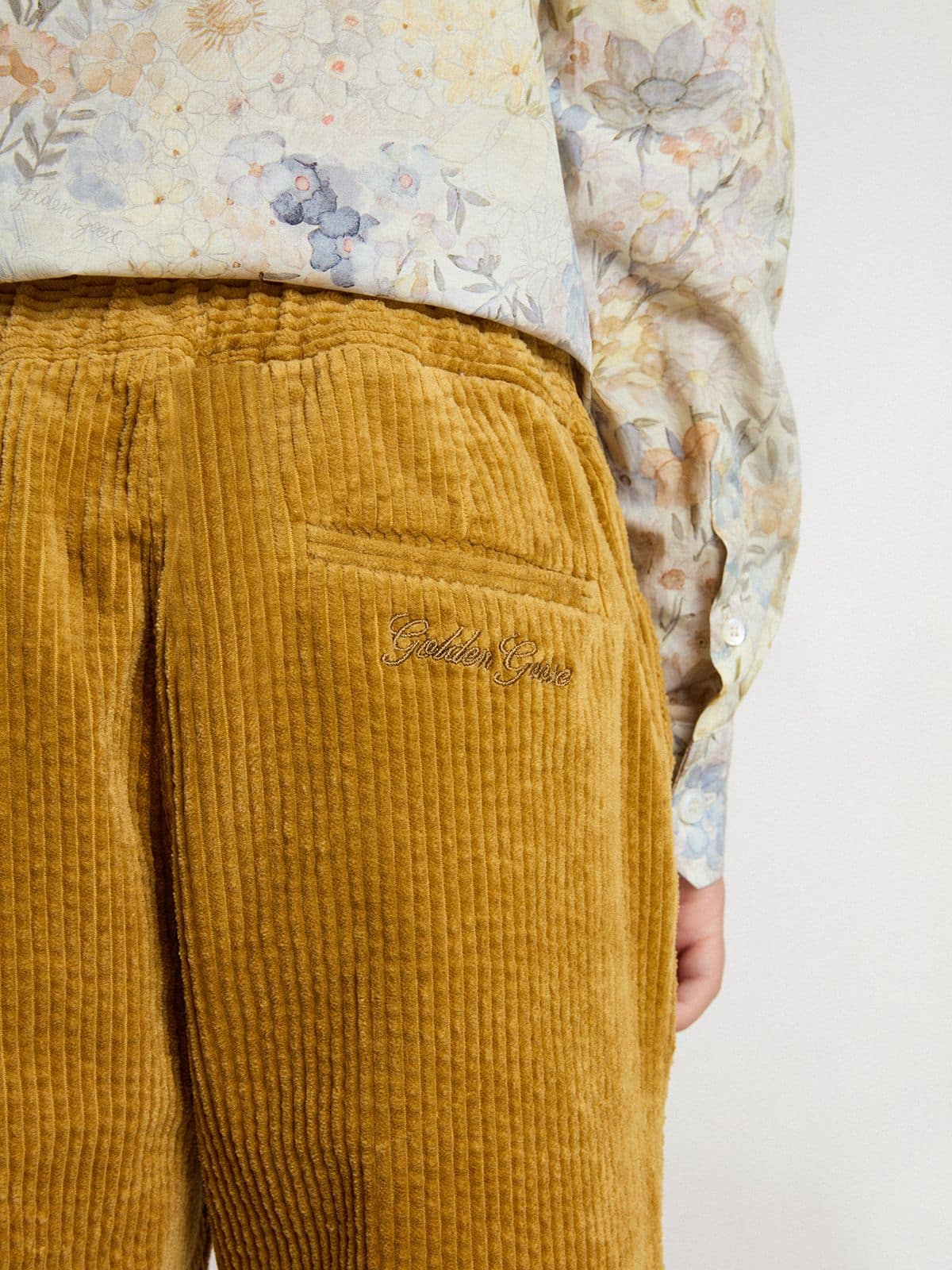 Boys' tobacco-colored chino pants with embroidery - Golden Goose Kids