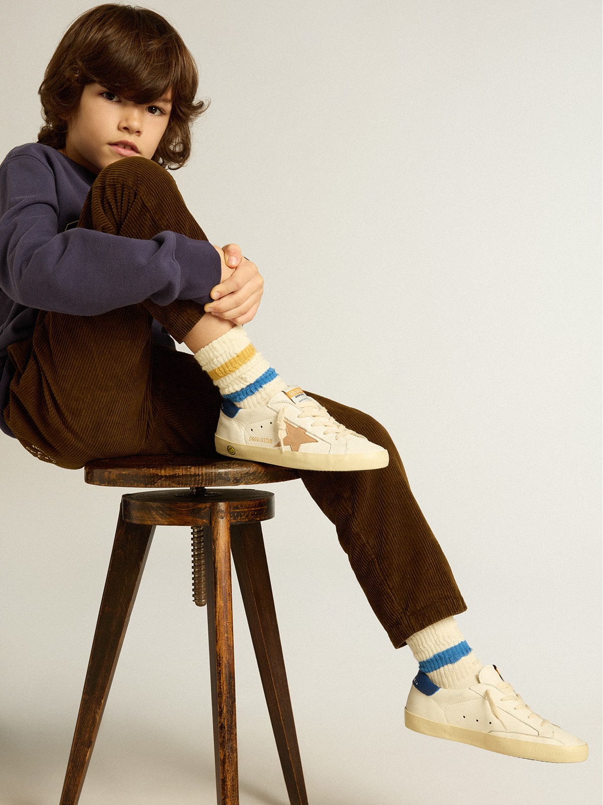 Junior Super-Star in nappa leather with a beige star and blue heel tab - Golden Goose Kids