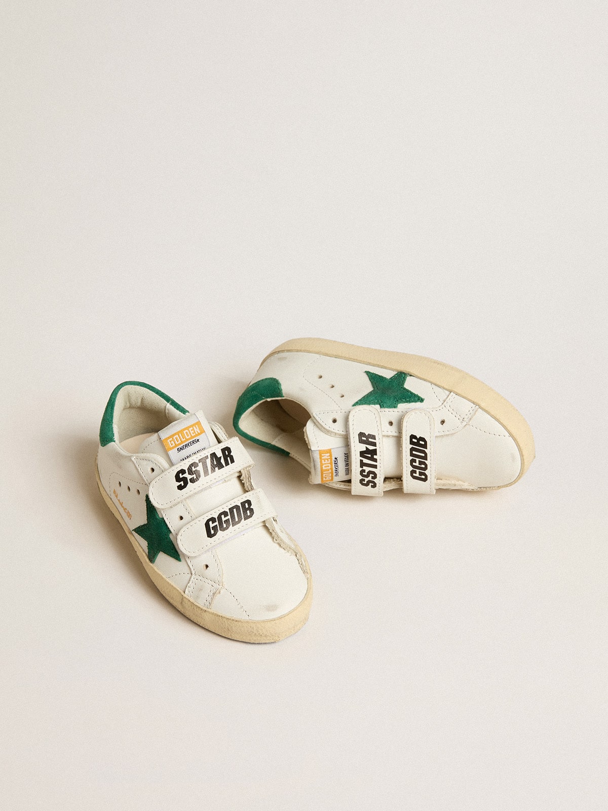 Old School Junior with green suede star and heel tab - Golden Goose Kids